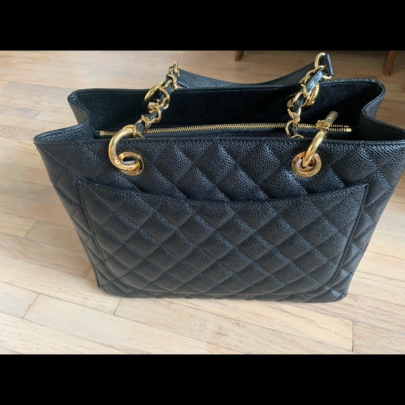 Chanel Grand Shopping - Picture 2 of 8